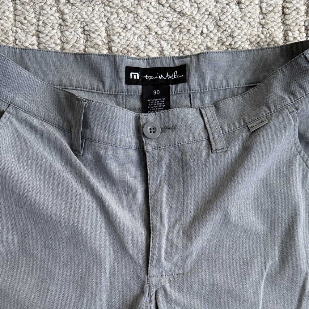 TravisMathew Men's Golf Shorts in Light Gray